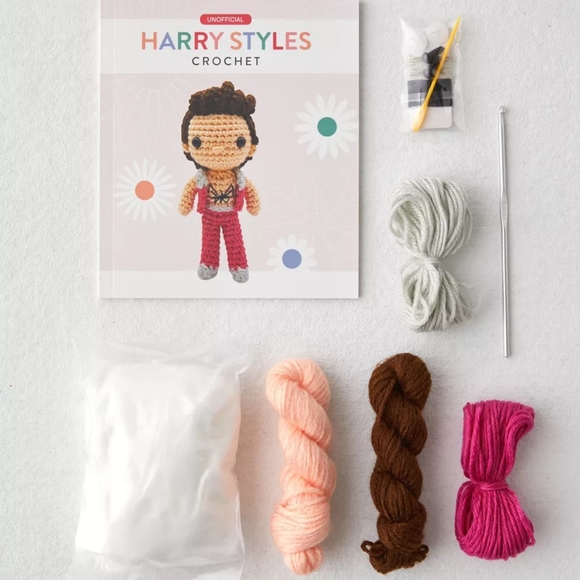Harry Styles Crochet Amigurumi Doll Kit - Picture 3 of 3